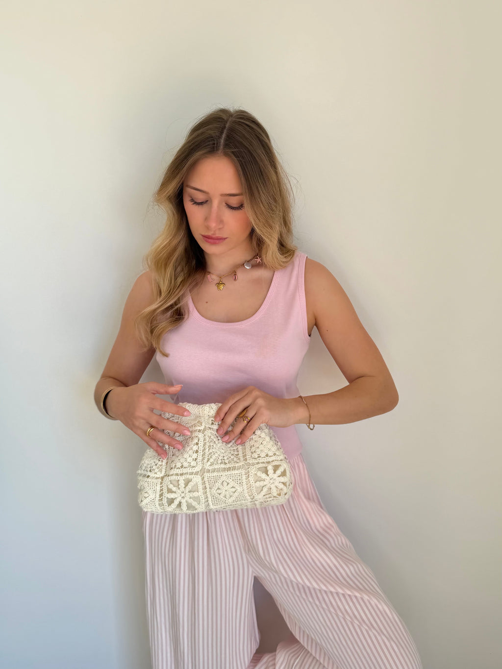 Pochette AVA