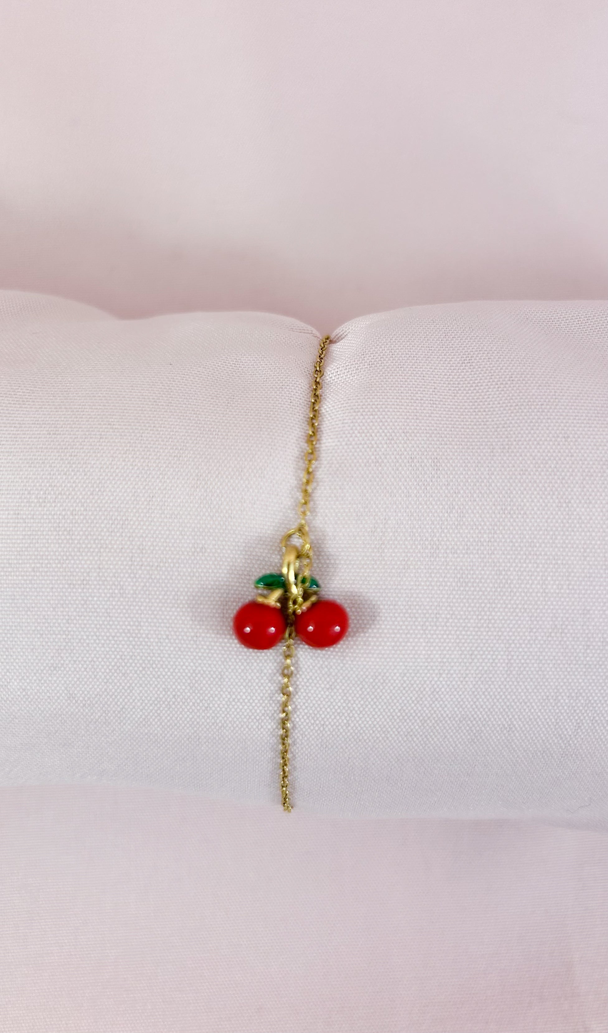 Bracelet fin cerise