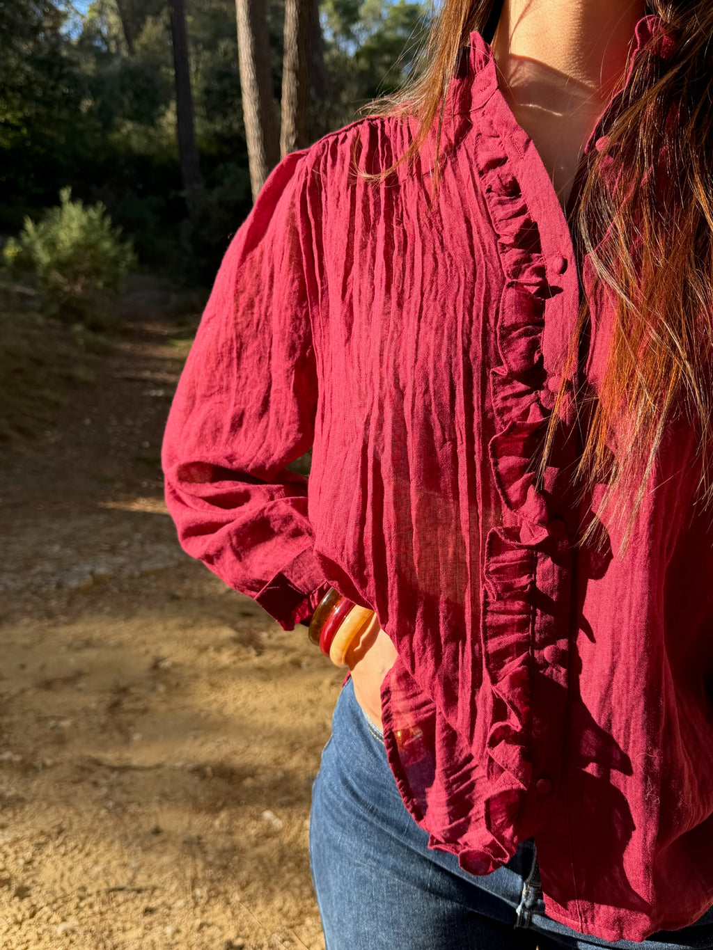 Chemise transparente à volants