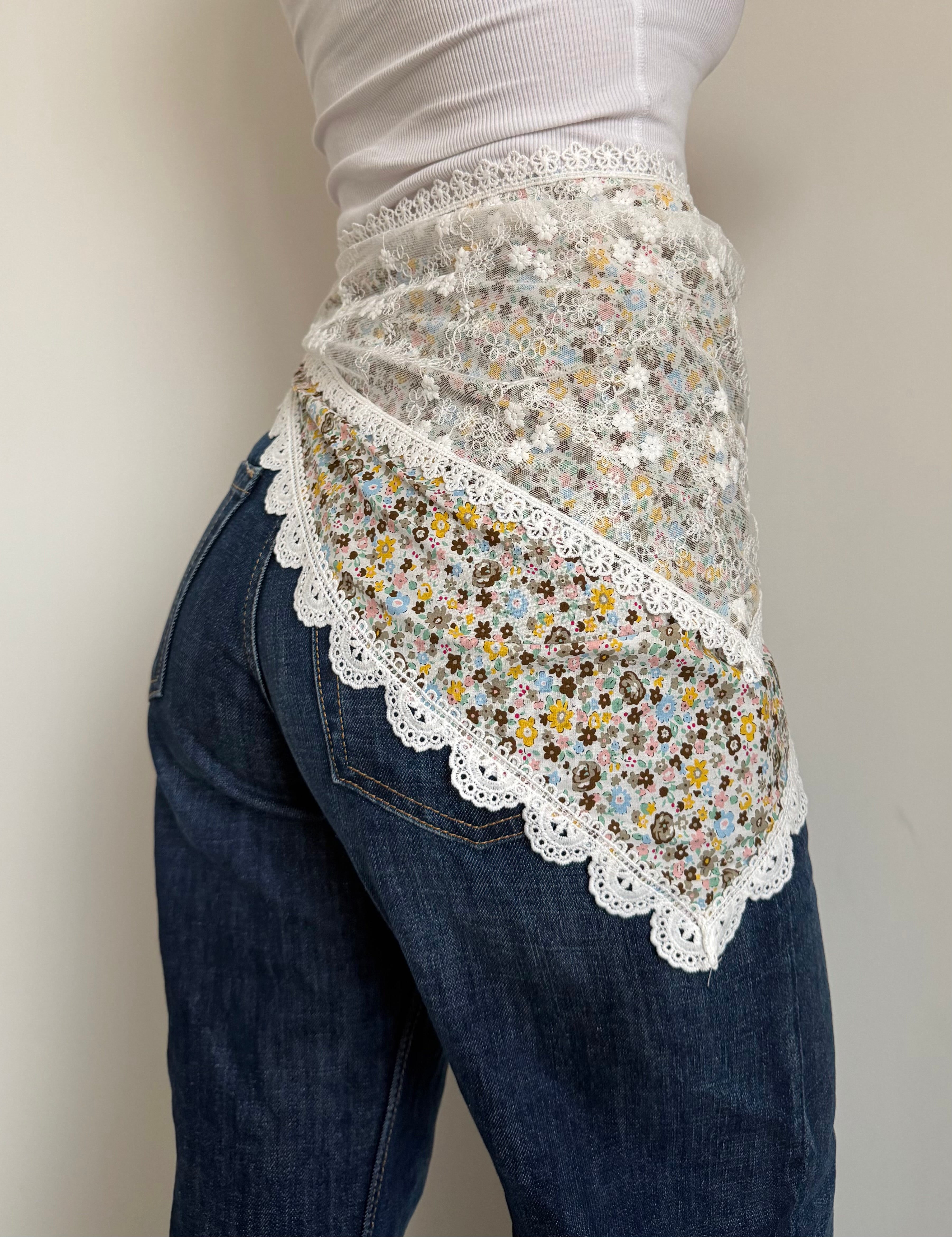 Foulard triangle crochet