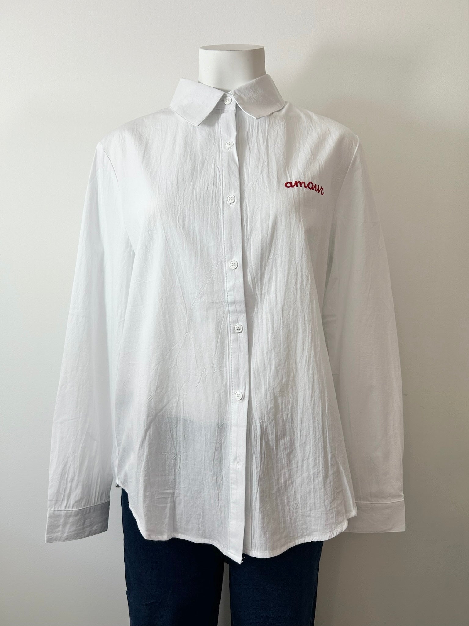 Chemise blanche broderie Amour