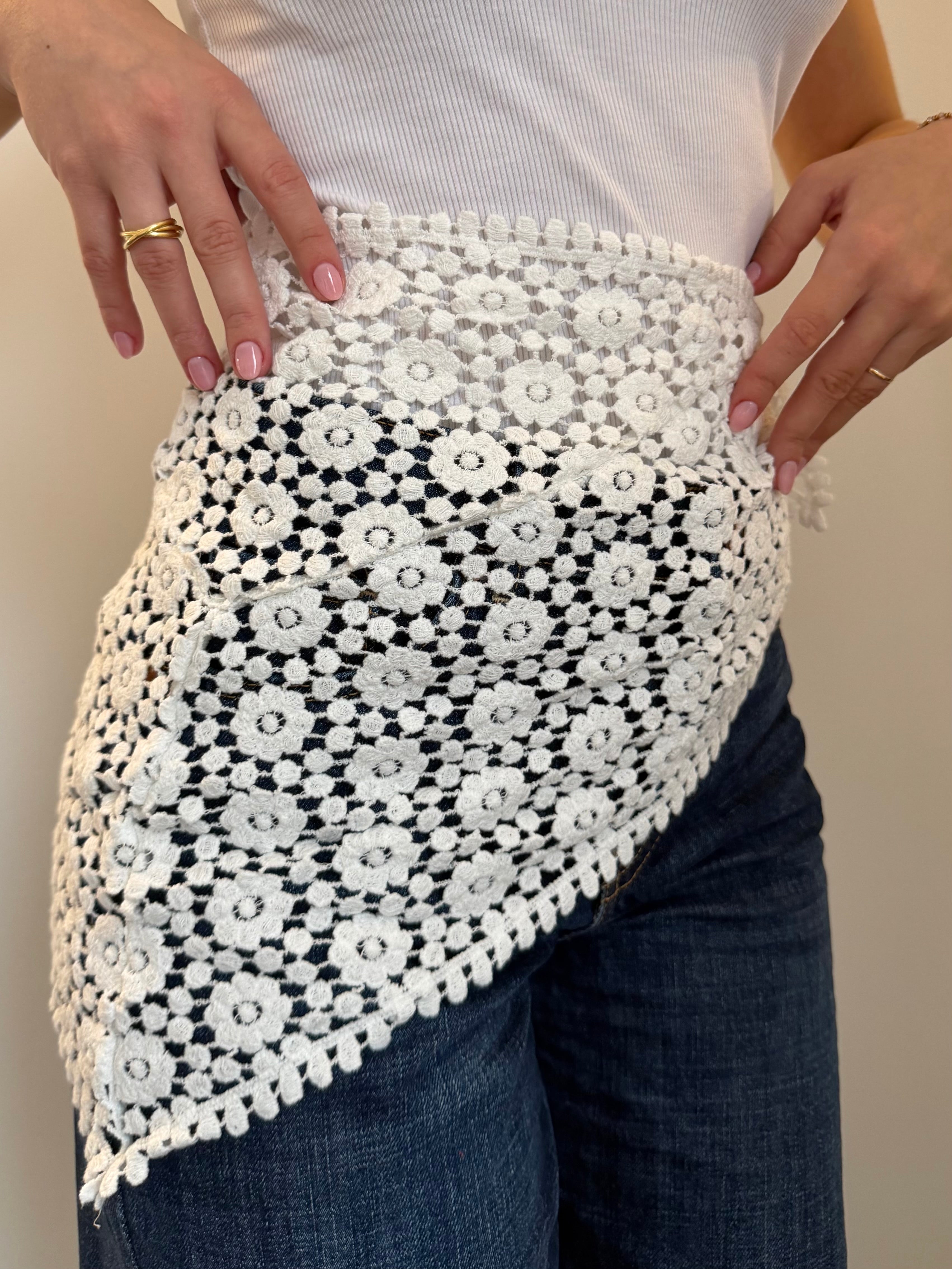 Foulard triangle crochet
