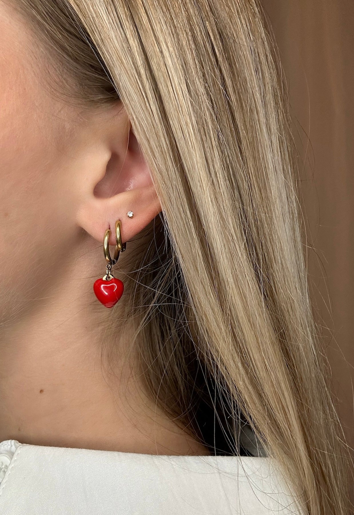 Boucles d'oreilles pendantes coeur rouge