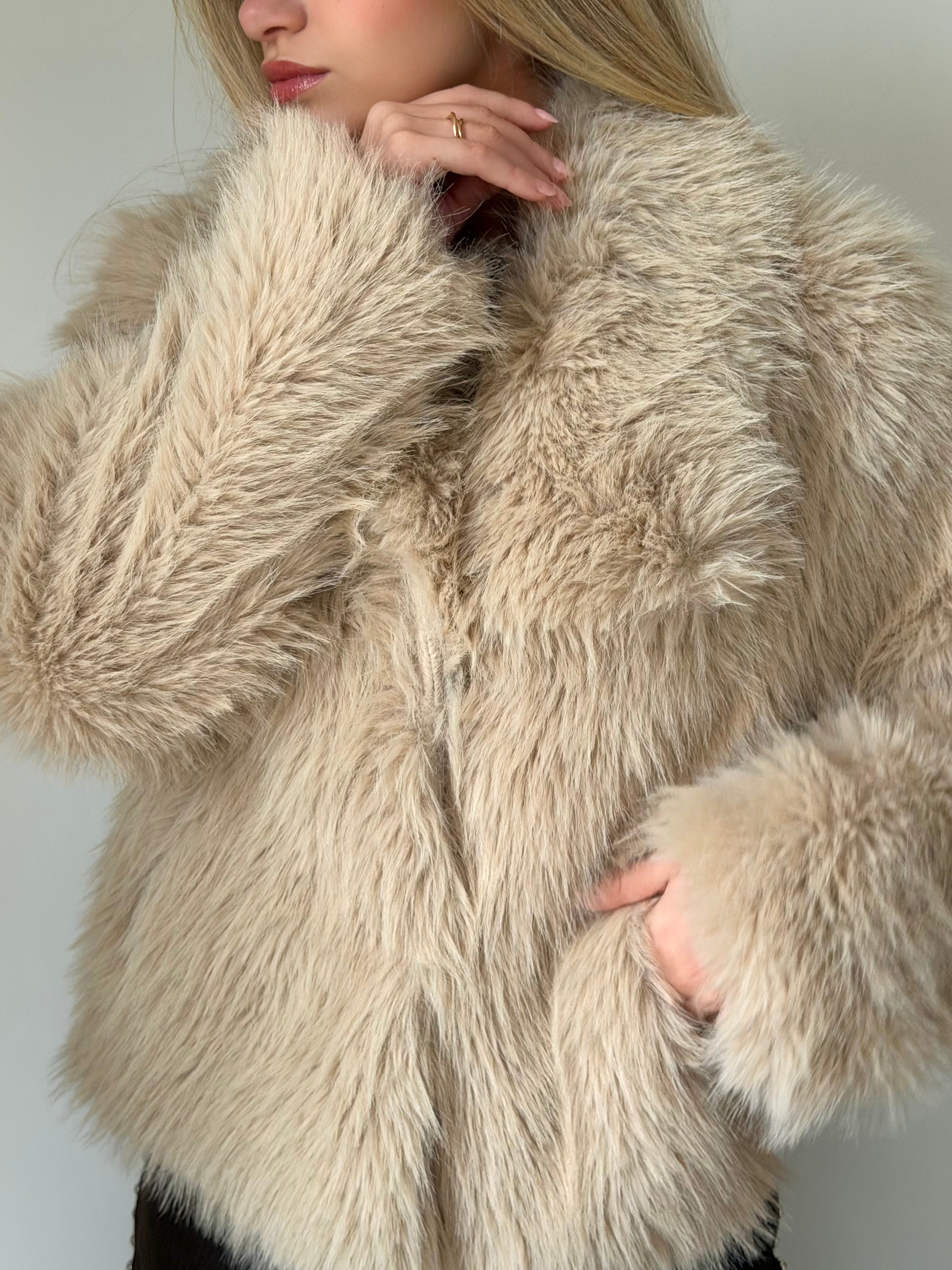 Veste effet fourrure beige