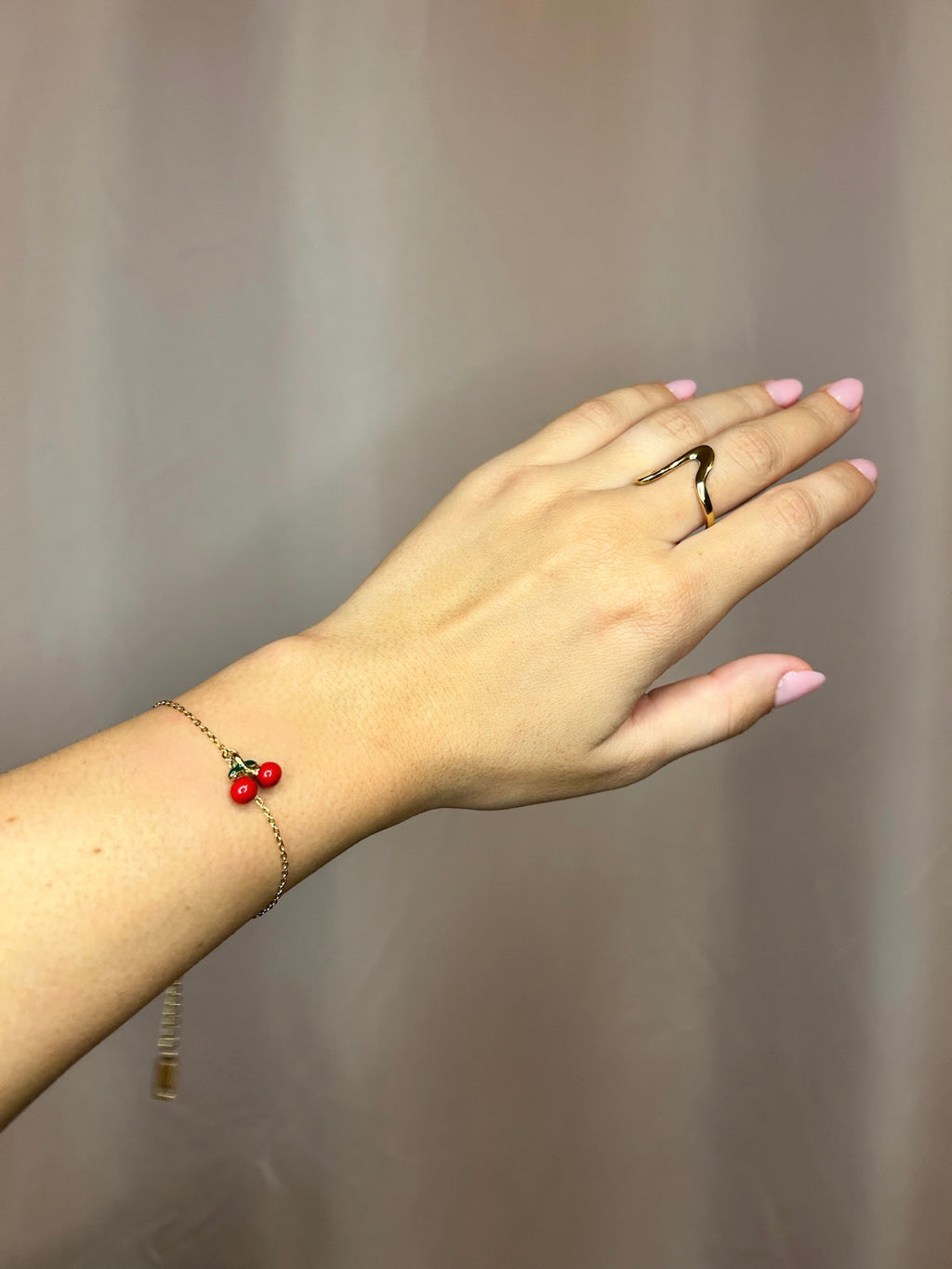Bracelet fin cerise