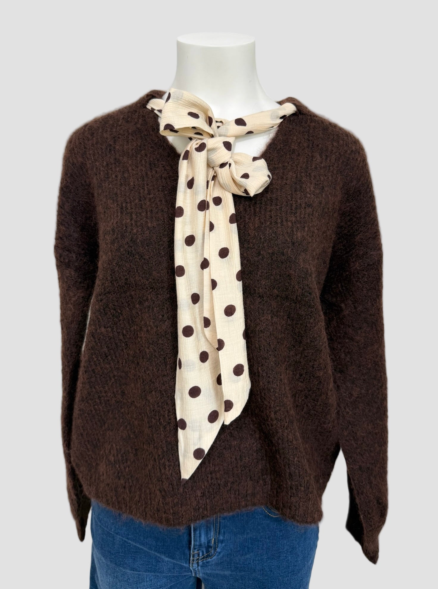 Pull avec foulard