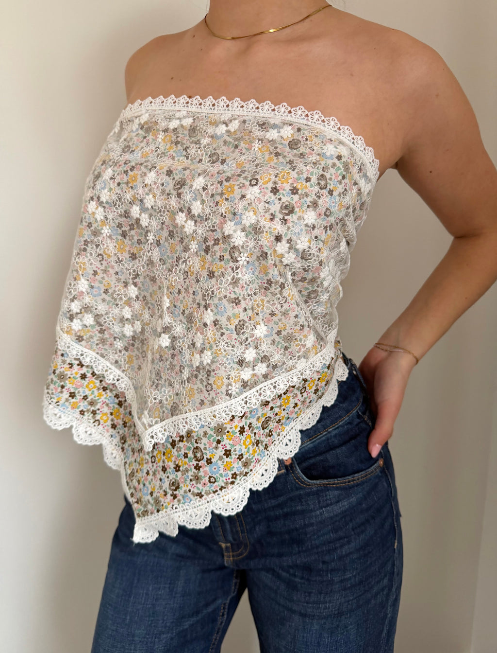 Foulard triangle crochet