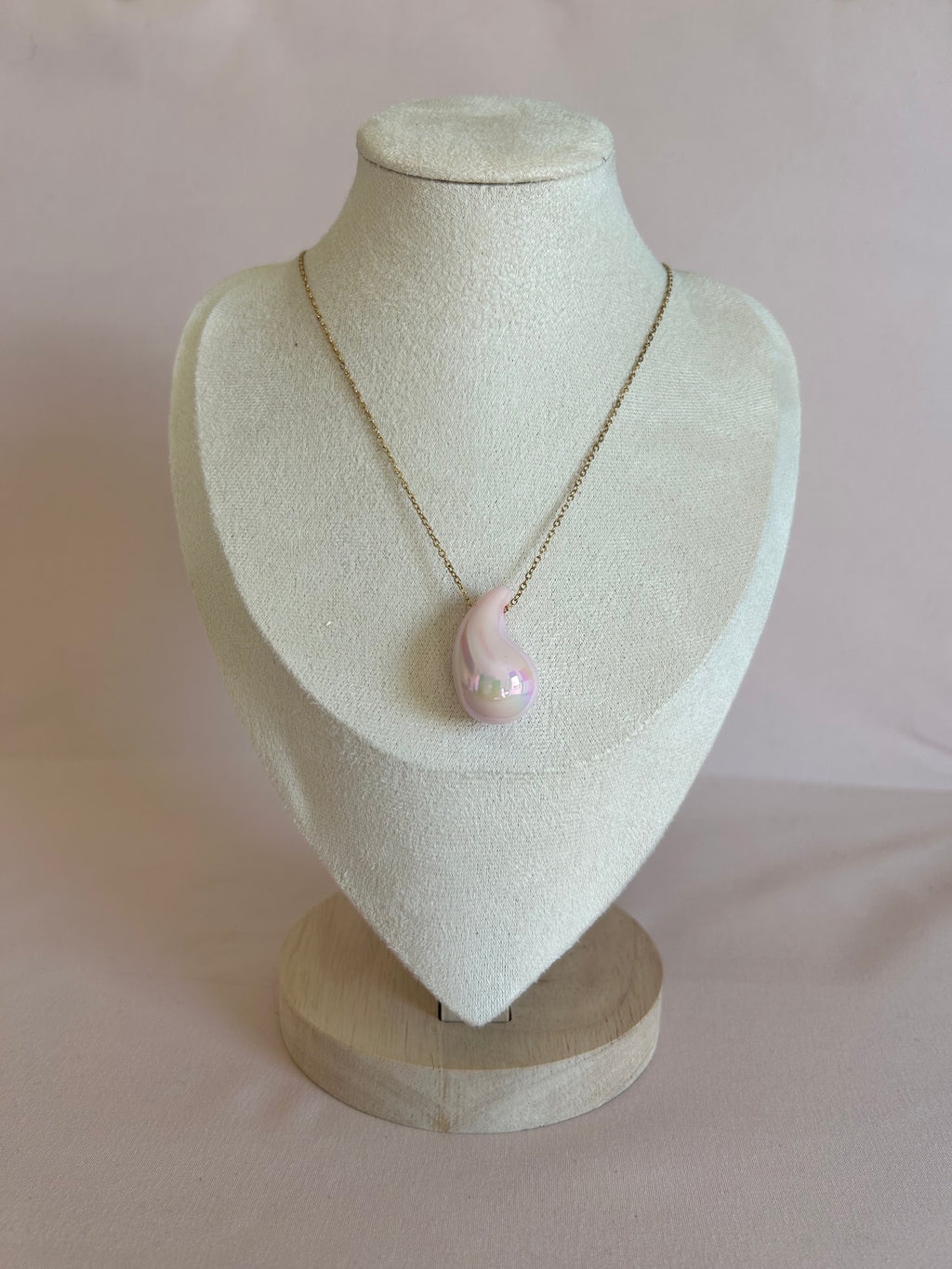 Collier goutte