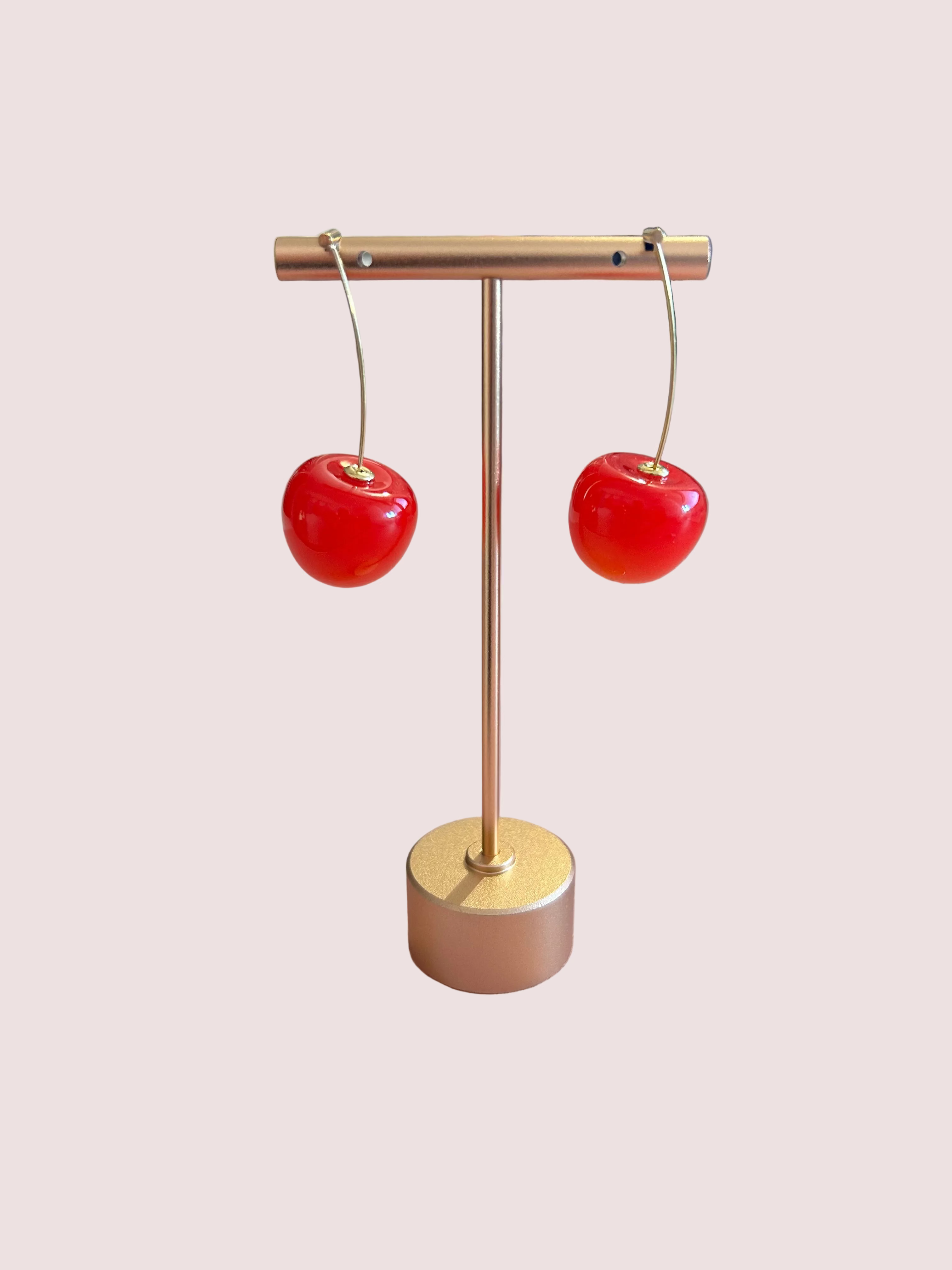 Boucles d' oreilles cerise clair