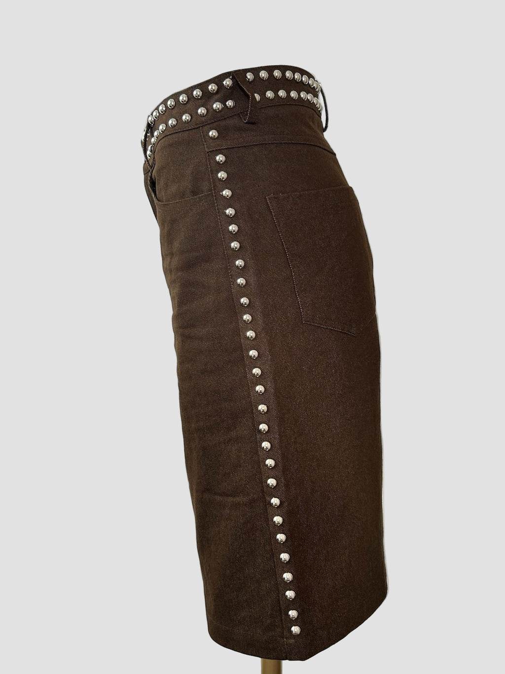 Bermuda marron clouté