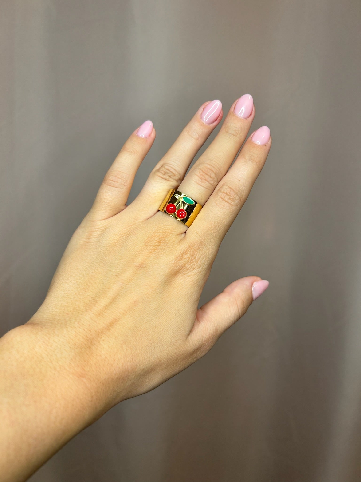 Bague  cerise