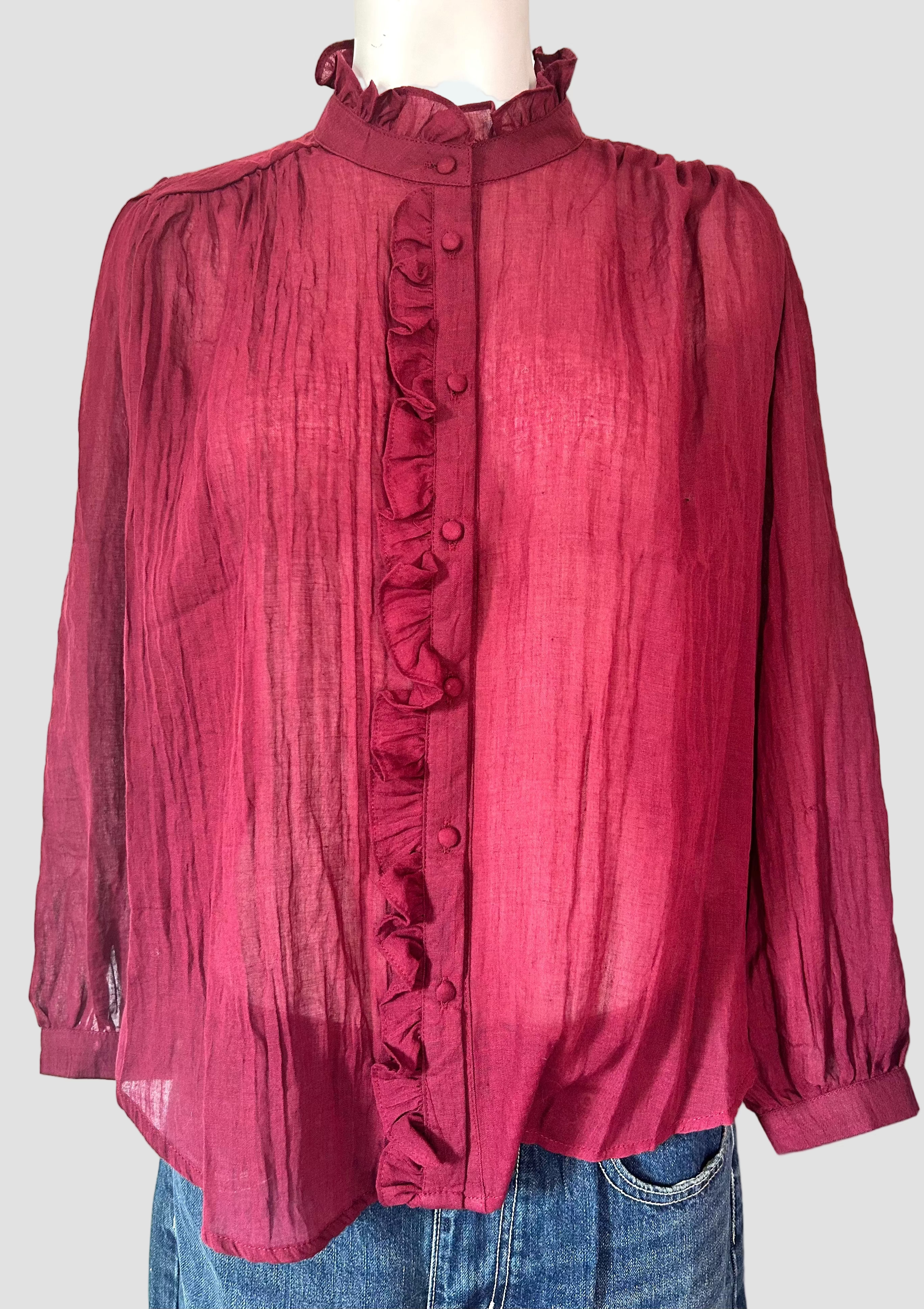 Chemise transparente à volants