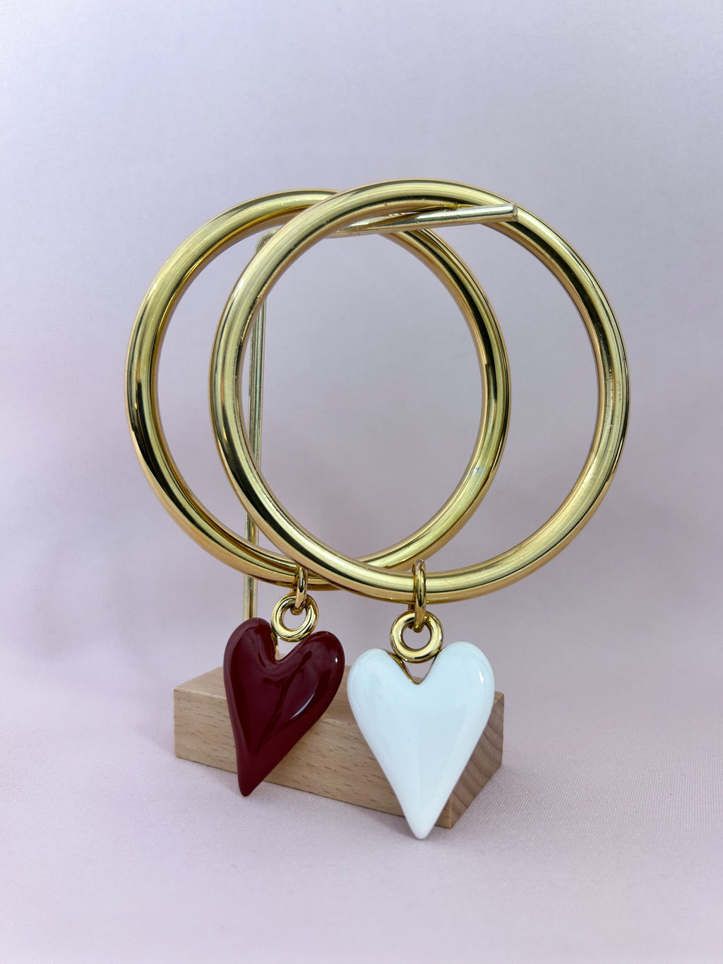 Jonc doré avec breloque coeur