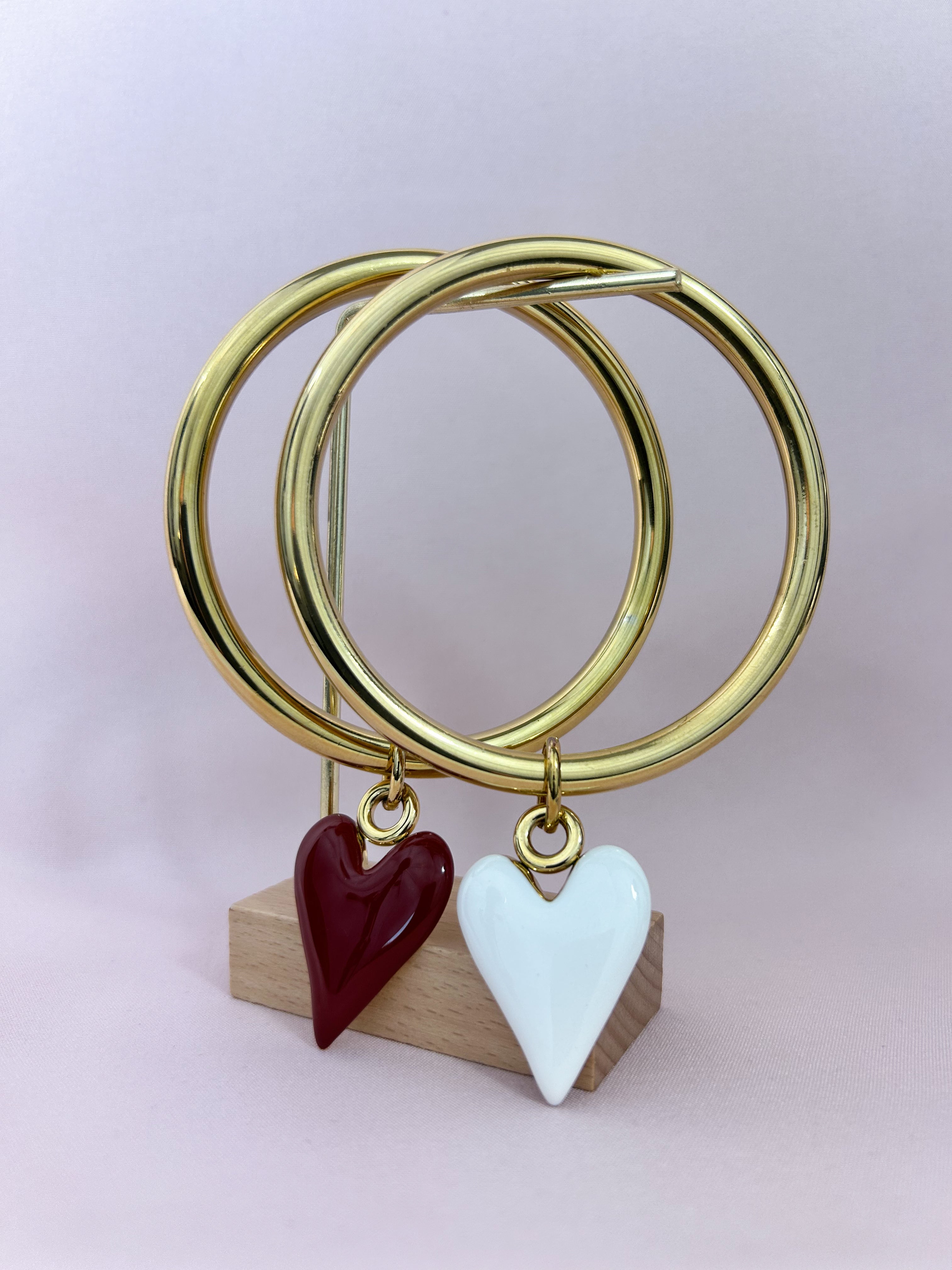 Jonc doré avec breloque coeur