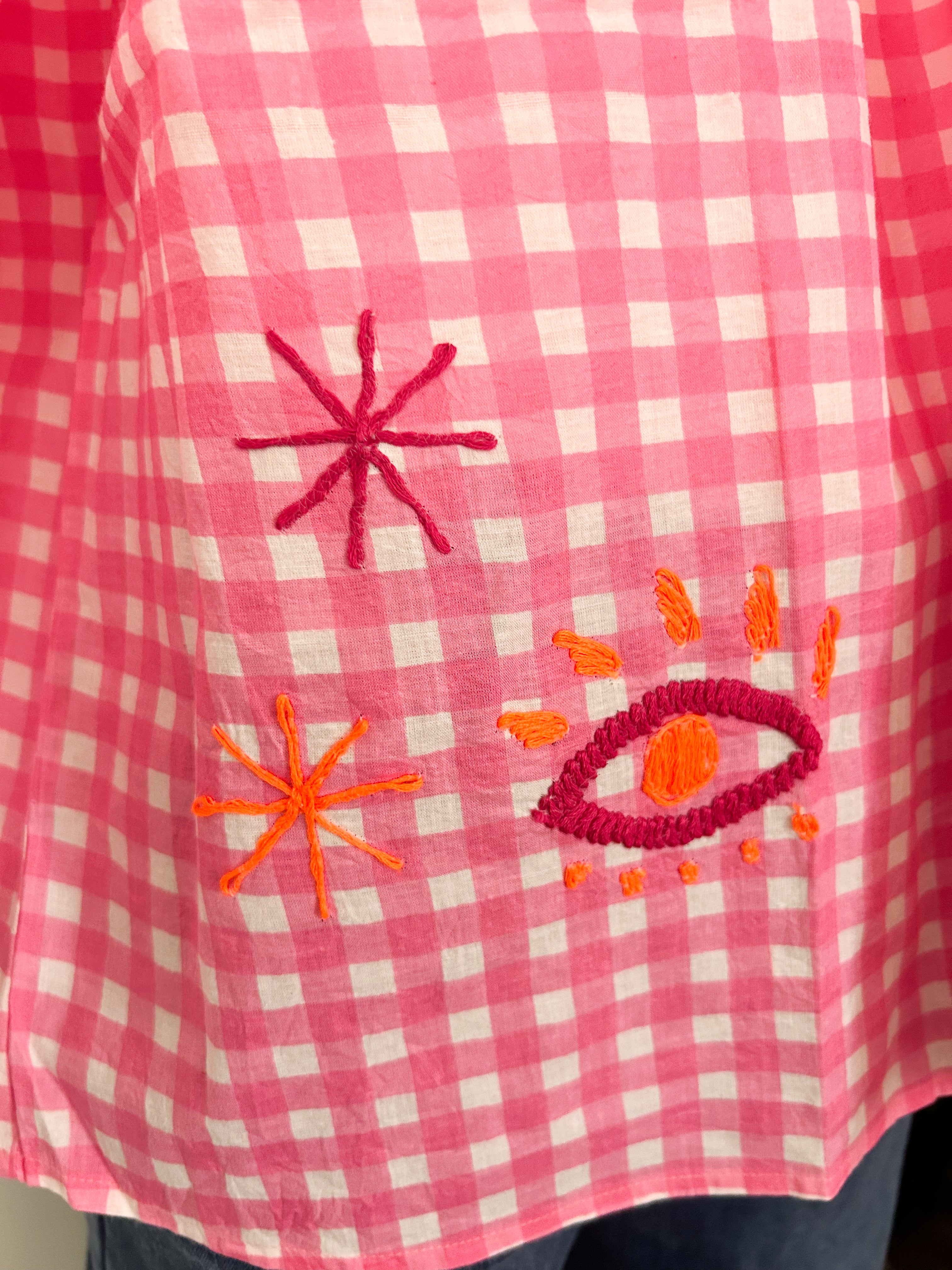 Blouse à carreaux avec motifs