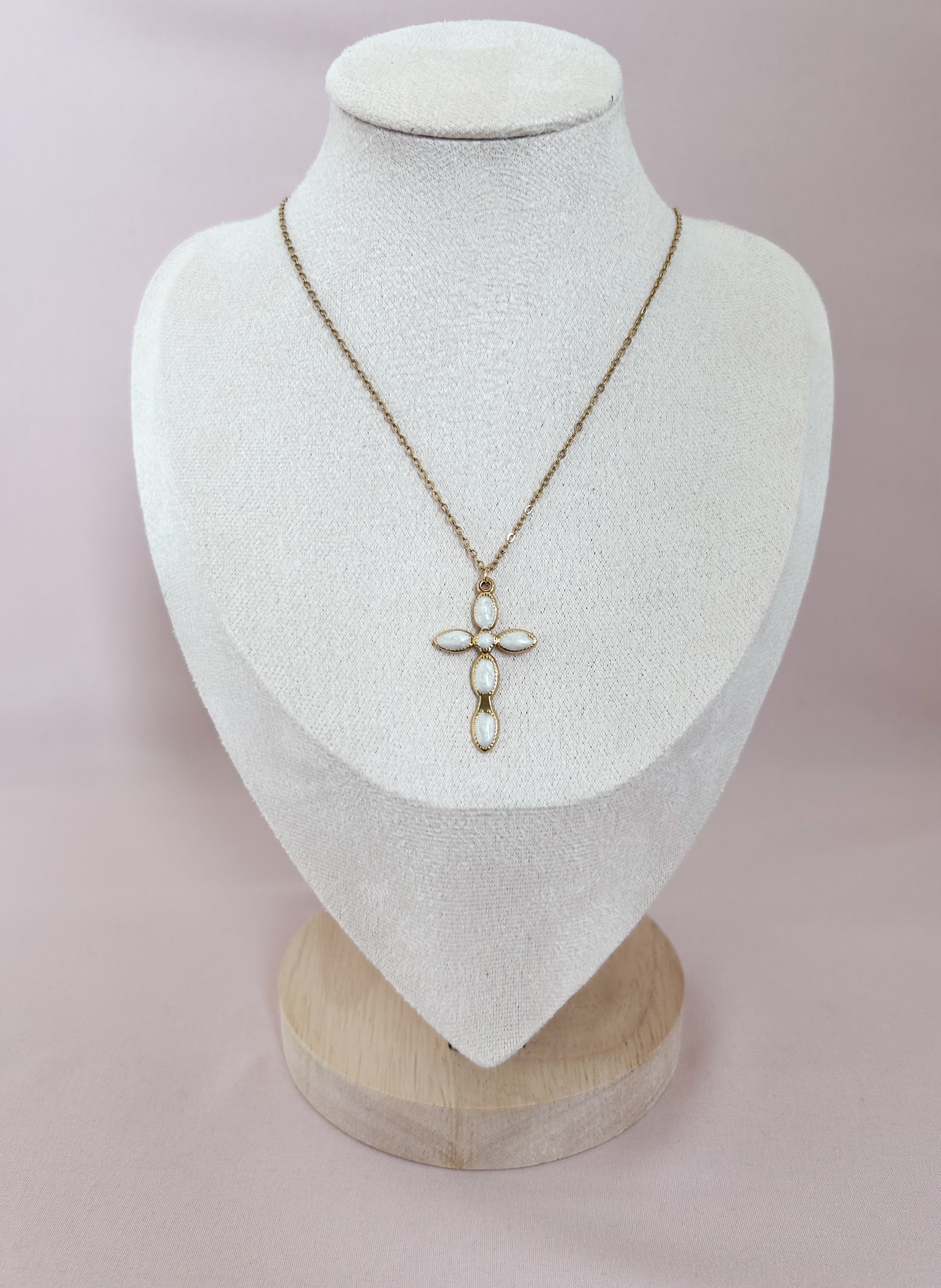Collier croix